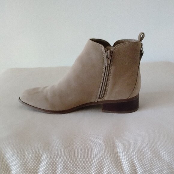 ALDO Suede Chelsea Boots "Verity" - Picture 7 of 12